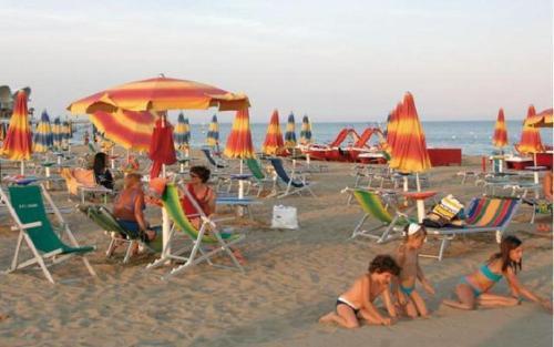 Hotel Athena Lignano Sabbiadoro Exterior photo