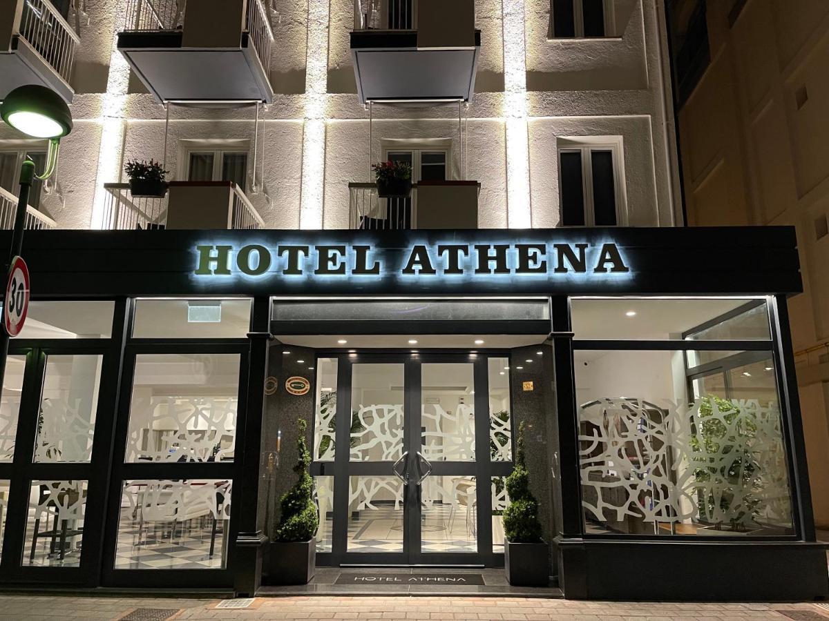 Hotel Athena Lignano Sabbiadoro Exterior photo