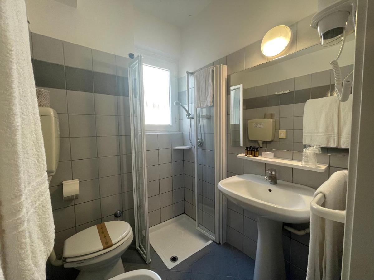 Hotel Athena Lignano Sabbiadoro Room photo